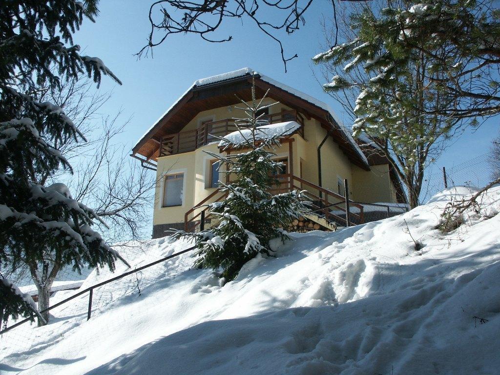Apartman U Sarky Valaska Bagian luar foto
